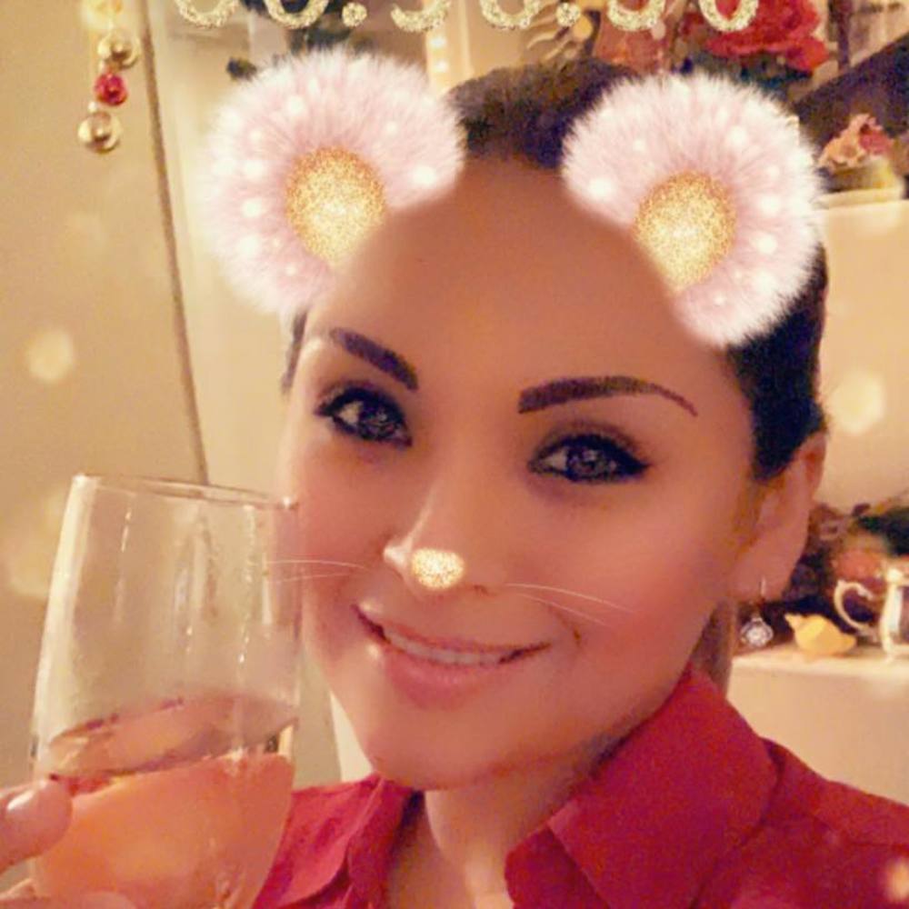 Meet your Posher, Daniela